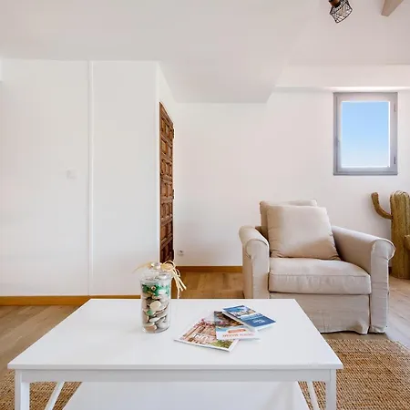 Le Maxi Moi Yourhosthelper Sainte-Maxime Exterior foto